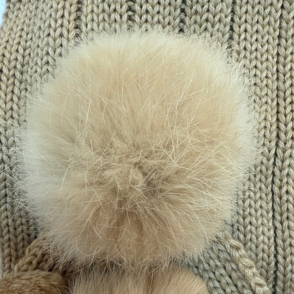 Guy Laroche Wool Scarf – Beige Knit with Real Fur Pom Poms - Picture 9 of 11